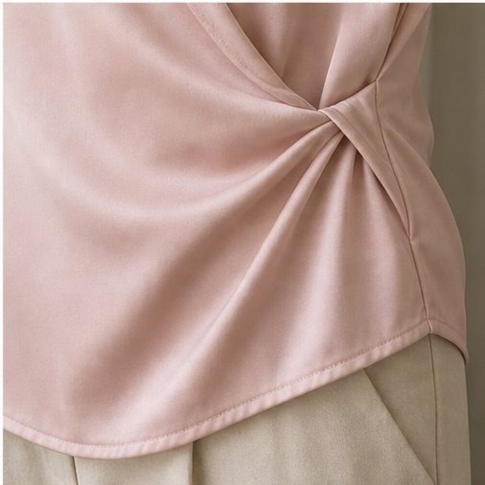 Blush Ruffle Blouse - Picture 6 of 6